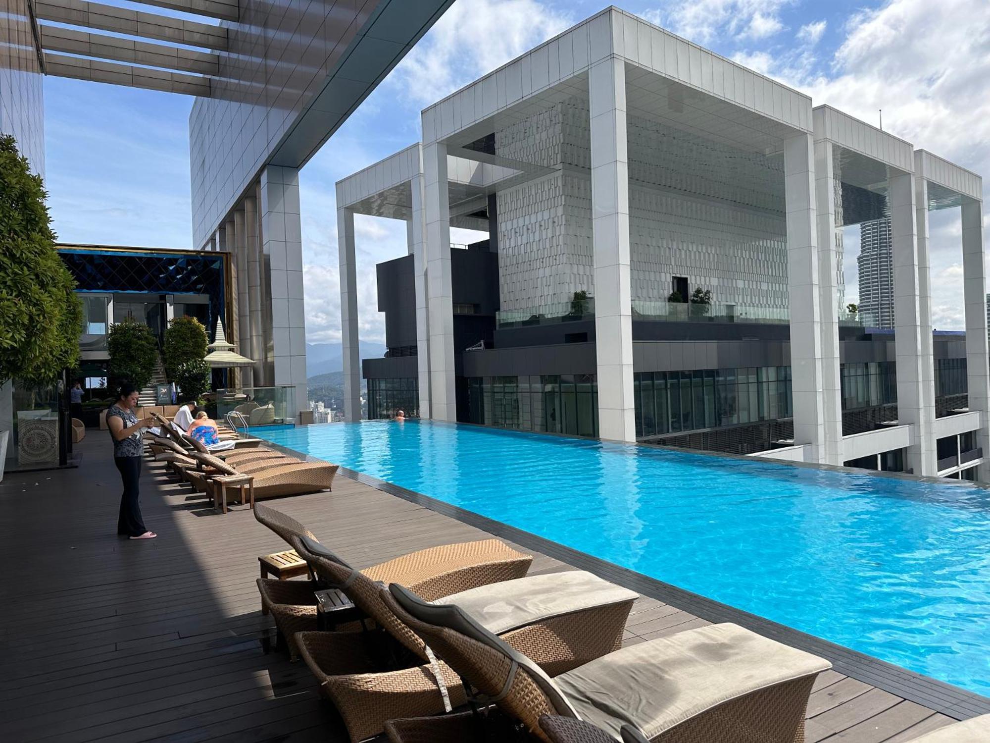 The Platinum Kuala Lumpur By Crown Suites Εξωτερικό φωτογραφία