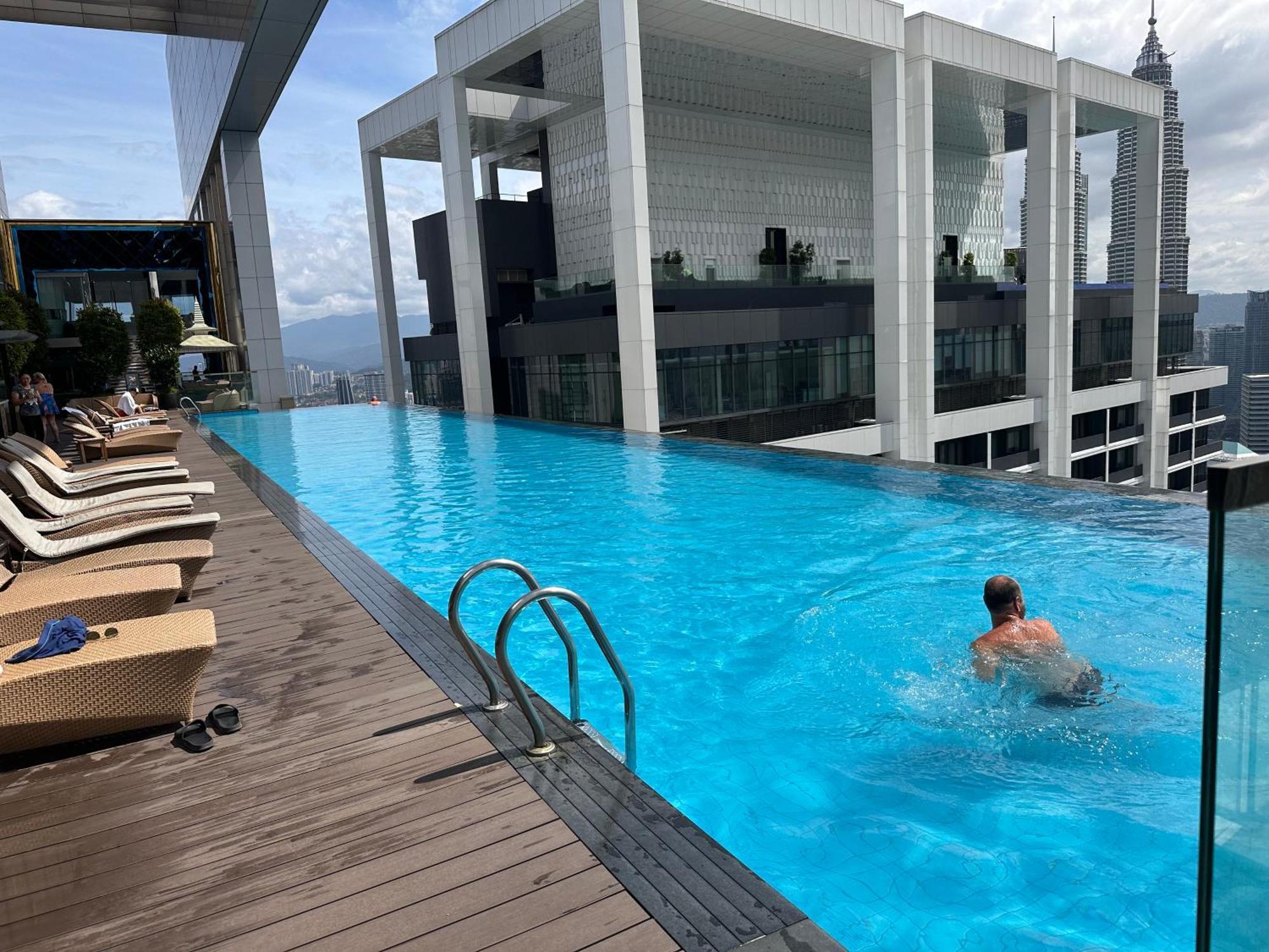 The Platinum Kuala Lumpur By Crown Suites Εξωτερικό φωτογραφία