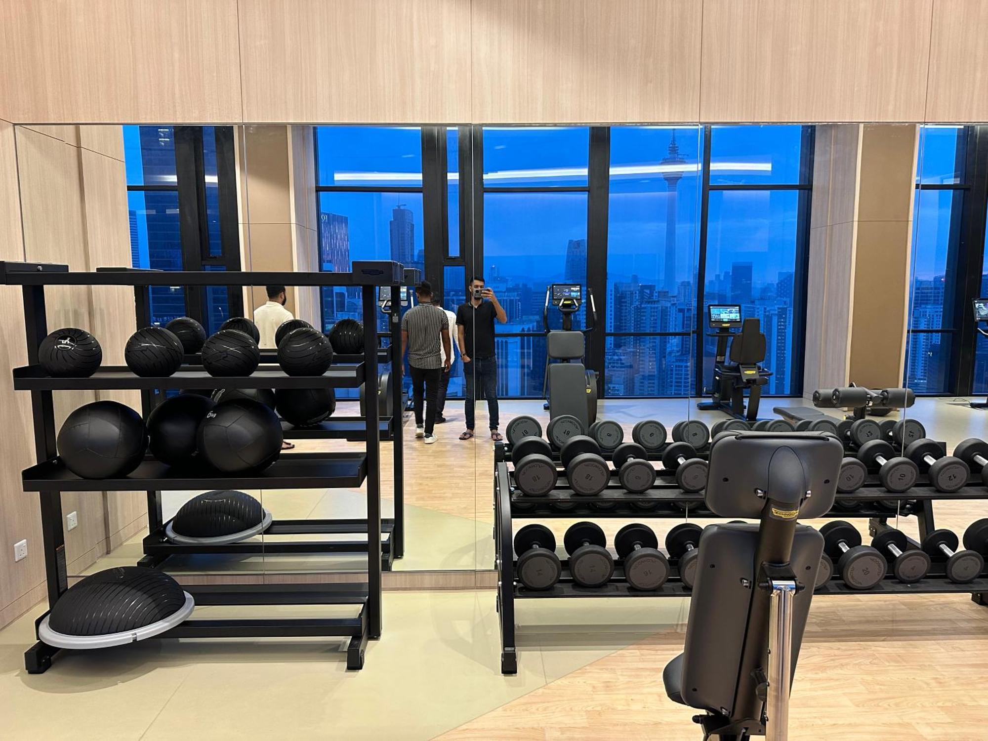 The Platinum Kuala Lumpur By Crown Suites Εξωτερικό φωτογραφία